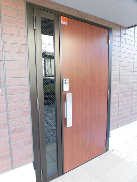 ラマージュ大倉山のエントランス