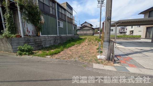 ６０２５０　瑞穂市生津外宮前町土地の外観