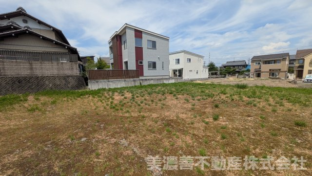 ６０２５０　瑞穂市生津外宮前町土地の外観