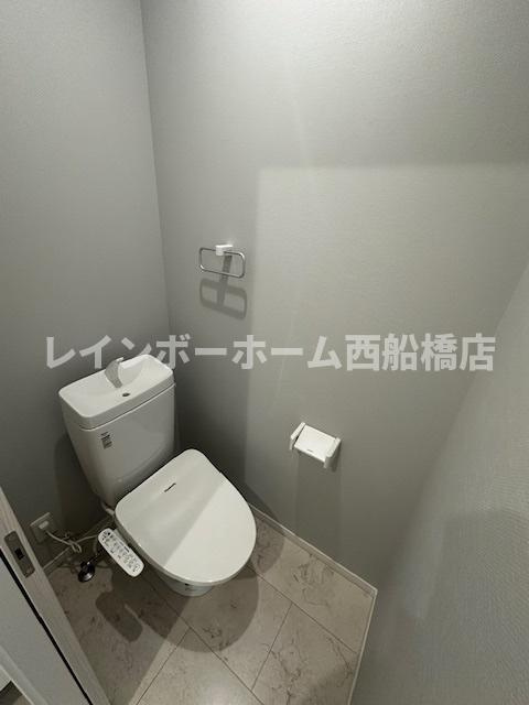 習志野市藤崎１丁目のアパートのトイレ