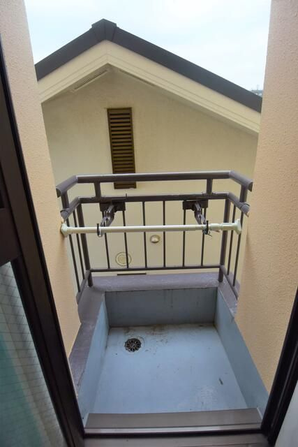 藤沢市高倉の賃貸マンションのバルコニー