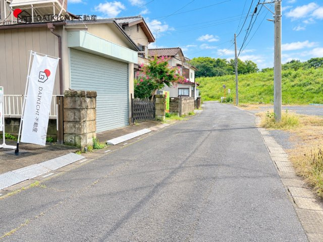 【前面道路含む現地写真】 | 川島町上伊草　中古戸建