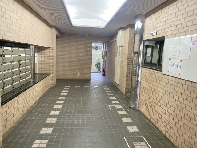 ハイマート川越　中古売マンションのエントランス