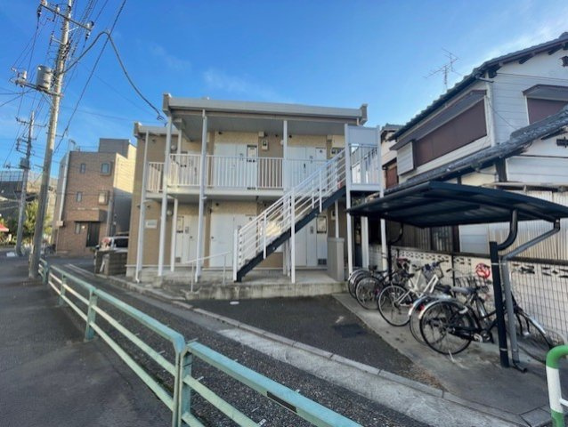 レオパレスヴィラ　グラツィアの外観
