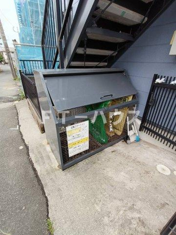 ヴランドール西船の玄関
