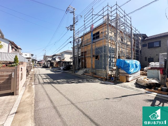 加古川市西神吉町岸　第5期　新築一戸建ての前面道路含む現地写真|周辺は落ち着いた街並みの住宅地！子育てがしやすい住環境です！まだ未完成ですが、現地でしかわからない事もございます。是非一度ご覧ください。