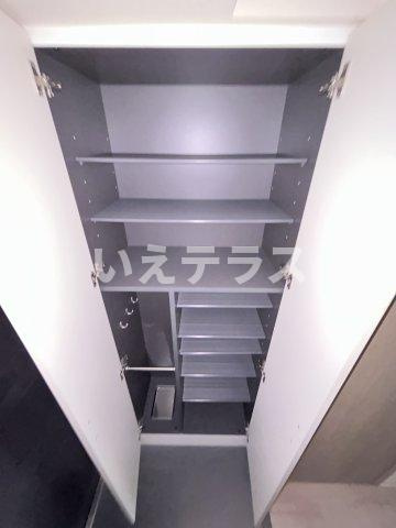 プレサンスKOBEグレンツの収納