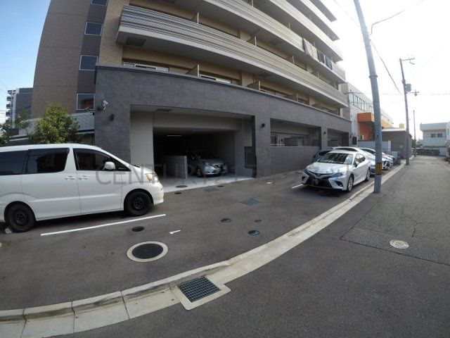 【駐車場】 | ハーヴェスト江坂