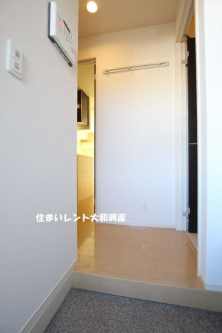 ヴィクトワール弐番館の玄関