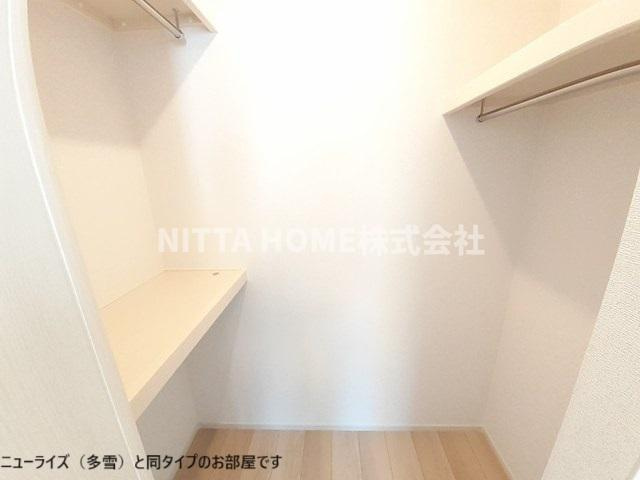 豊岡市伏のアパートの収納|【完成イメージ】収納豊富なウォークインクローゼット◇
