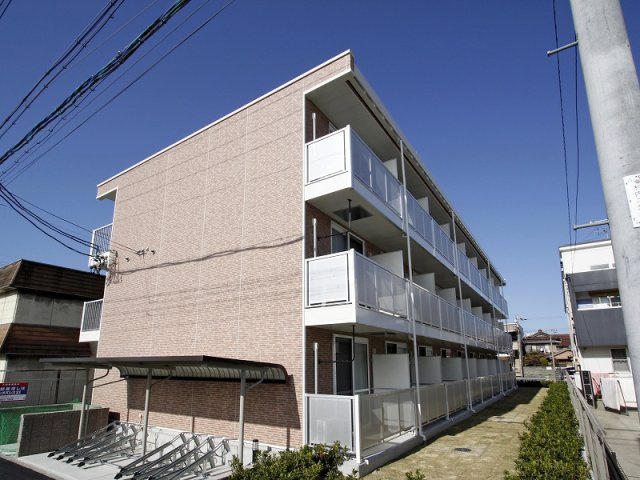 レオパレス柳の外観