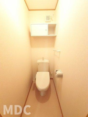板野郡藍住町乙瀬字青木のアパートのトイレ