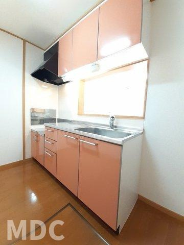 板野郡藍住町乙瀬字青木のアパートのキッチン