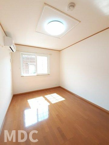 板野郡藍住町乙瀬字青木のアパートの内装
