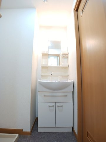 アヴニール東雲の洗面所