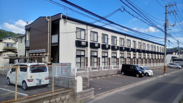 レオパレスフルール和の外観