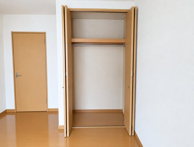 世田谷区梅丘１丁目の賃貸マンションの収納