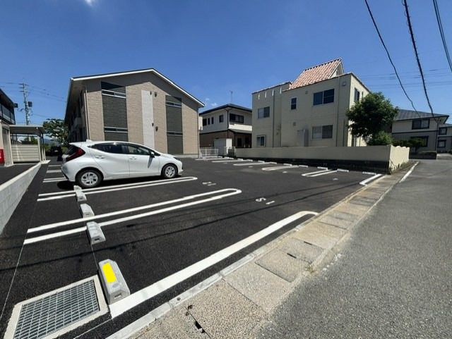 フォーゲルの駐車場|駐車スペースもあります☆