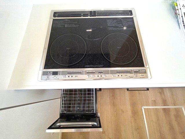 緑区大形山　売戸建のキッチン|お掃除が楽々のIHクッキングヒーター！