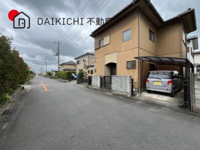 【前面道路含む現地写真】 | 行田市藤原町2丁目　中古戸建