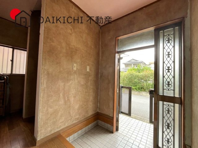 【玄関】 | 行田市藤原町2丁目　中古戸建 | ※掲載写真はCG加工により残置物を除去したイメージです。現況を優先とします。