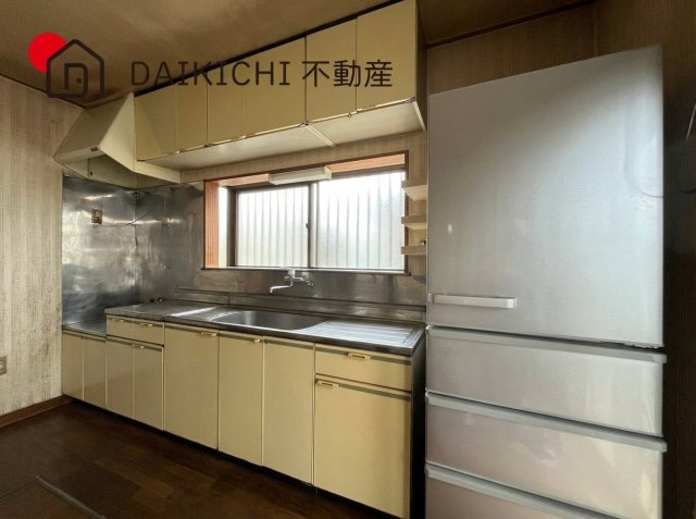 【キッチン】 | 行田市藤原町2丁目　中古戸建 | ※掲載写真はCG加工により残置物を除去したイメージです。現況を優先とします。