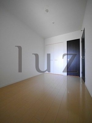 ザミレナリータワーズの寝室