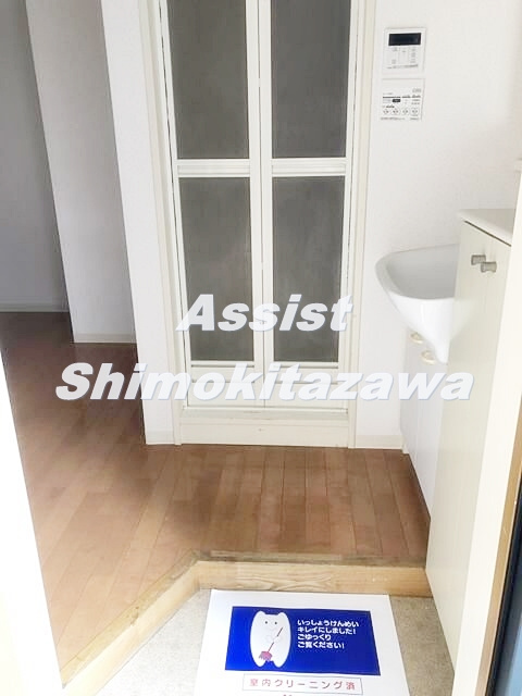 グリーンネストの玄関