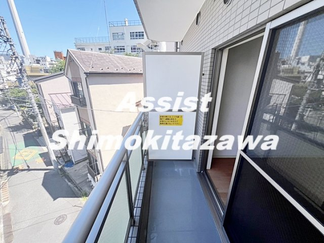 グリーンネストのバルコニー
