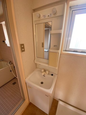 グリーンハイツ北柏の洗面所|コンパクトで使いやすい洗面所（参考写真です）