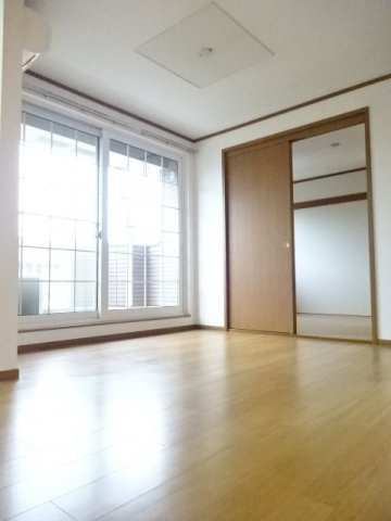 アーバンアイリスⅡの居間・リビング
