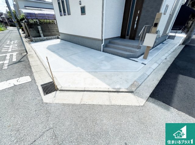 加古川市加古川町本町　新築一戸建ての駐車場|駐車スペース！散水栓があるので、こまめに愛車を洗えます！
