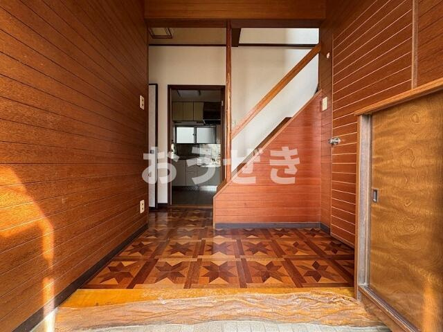 成増４丁目戸建の玄関