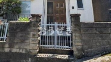 成増４丁目戸建のエントランス