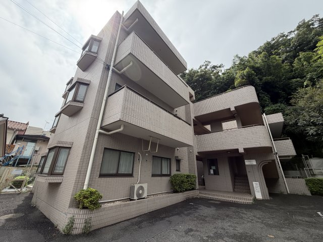 川崎市多摩区西生田３丁目の賃貸マンション