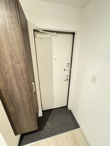 ジーメゾン拝島の玄関|※建築中の為、同ハウスメーカー施工イメージです。
