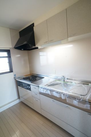 メゾン東野のキッチン|参考、同建物・反転間取りの号室