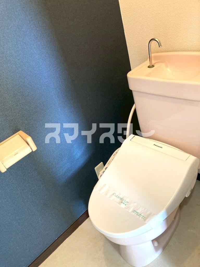 青梅市谷野のアパートのトイレ