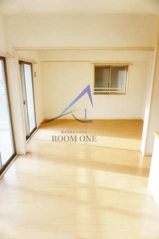 朝日ルミエールの居間・リビング|洋室のお部屋です。