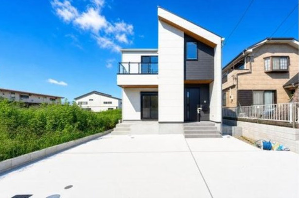 瀬谷区中屋敷1丁目新築戸建【瀬谷駅徒歩26分/土地約38坪/4LDK＋カースペース2台可】