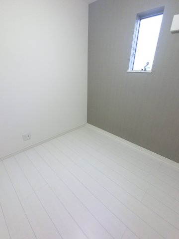 エス本千葉の洋室