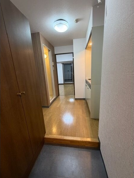 casa桜・千種の玄関