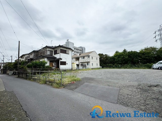 売地　茅ヶ崎市本村5丁目の前面道路含む現地写真