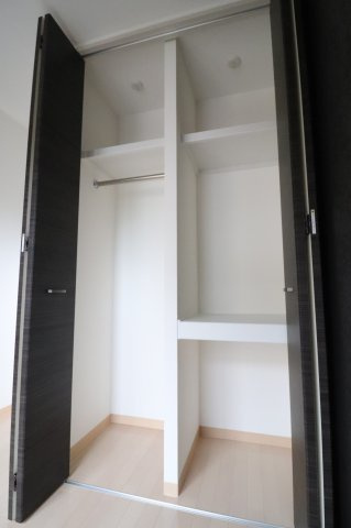 山崎マンション15の収納