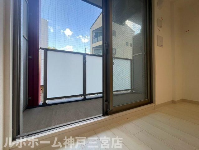 エステムコート新神戸Ⅱ駅前山手のバルコニー