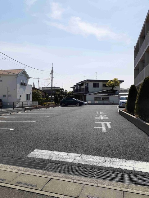 赤坂レジデンスの駐車場
