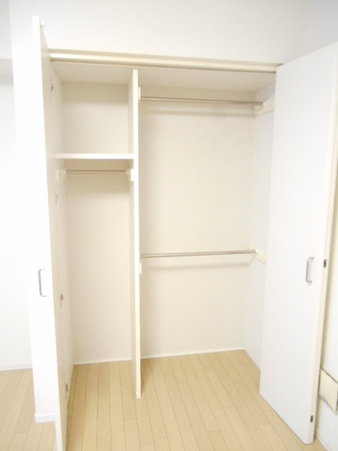 メルヴェイユＩＺＵＭＩの収納|※別のお部屋のお写真です。