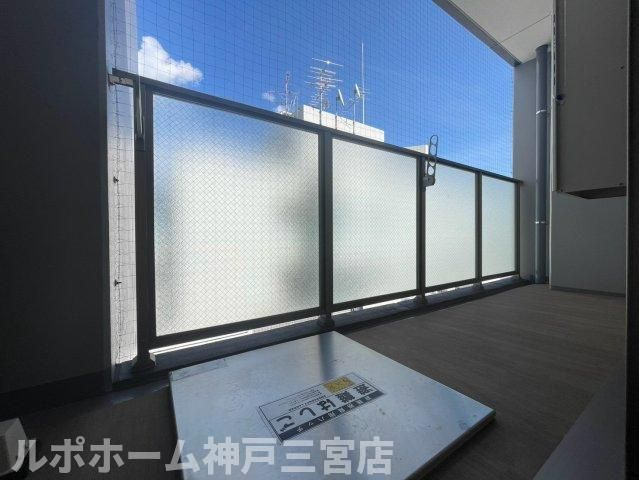エステムコート新神戸Ⅱ駅前山手のバルコニー