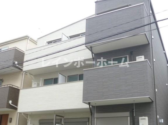 船橋市湊町１丁目のアパートのバルコニー