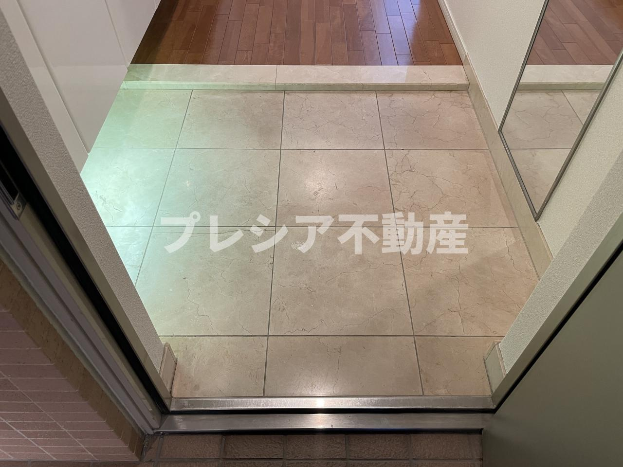 アーバンドルフ甲子園口の玄関